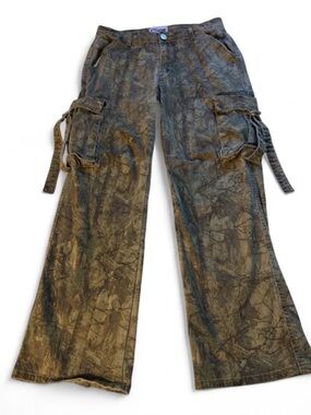 Disclosure Wide Leg Cargo Pants in Olive Green